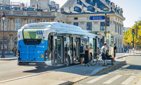 pariz, autobus