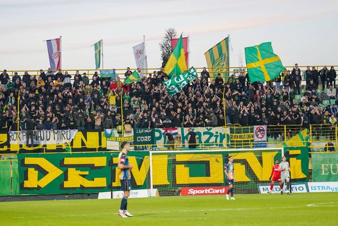 FK Istra, Demoni Pula