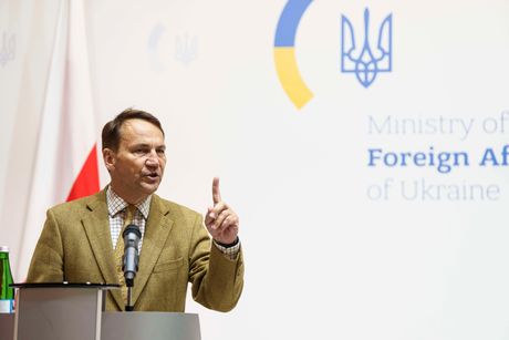 Radoslaw Sikorski Radoslaw Sikorski