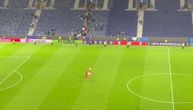 Tri igrača Zvezde otišli do tribine s navijačima Porta, poslednji napustili stadion: Scena je mnoge iznenadila