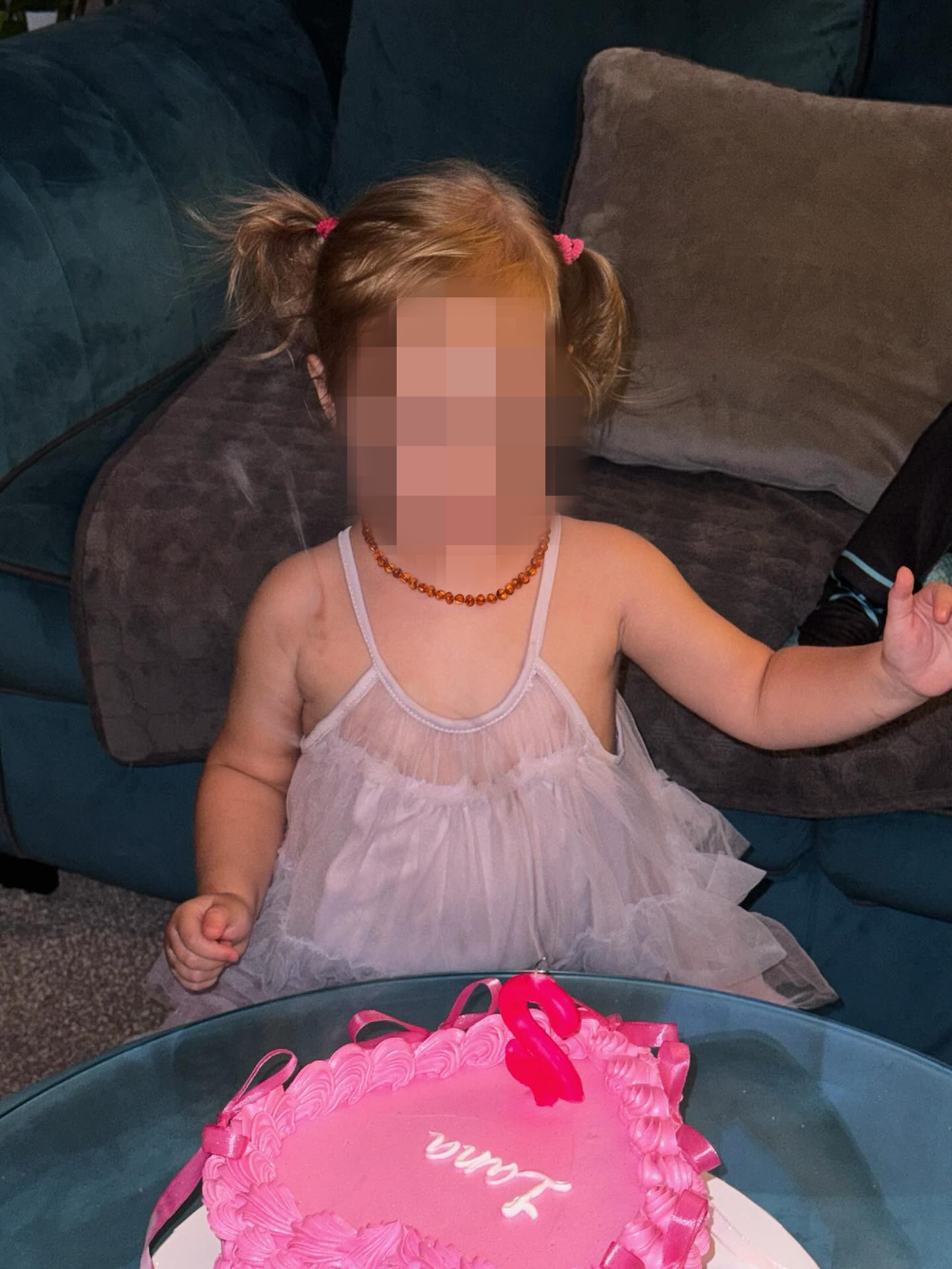 Barbi torta, slavljenica u haljini Diznijevih princeza: Luna pokazala bajkovitu proslavu rođendana svoje ćerke