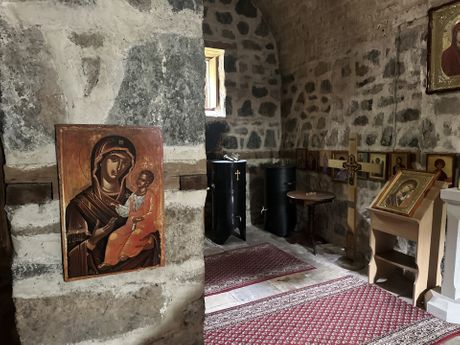 Manastir Uvac je velika svetinja do koje se teško stiže