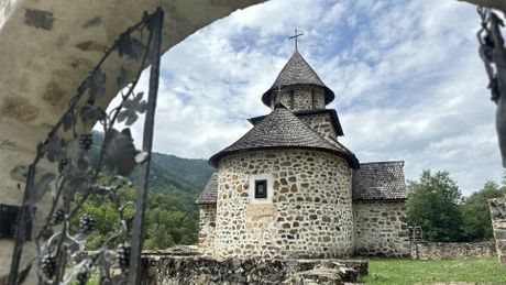 Manastir Uvac je velika svetinja do koje se teško stiže
