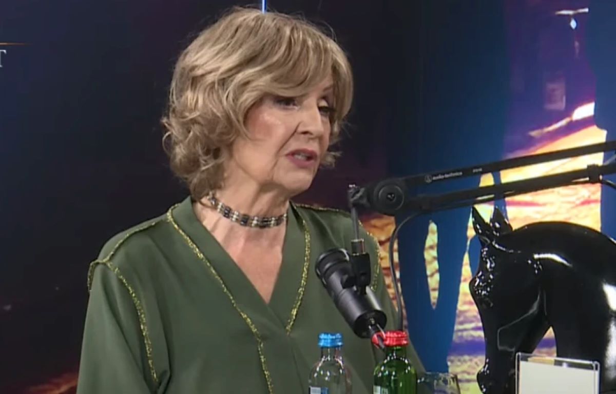 Lepa Lukić završila u Urgentnom centru: Pala u prodavnici, a Hitna pomoć odmah intervenisala - ovo su detalji