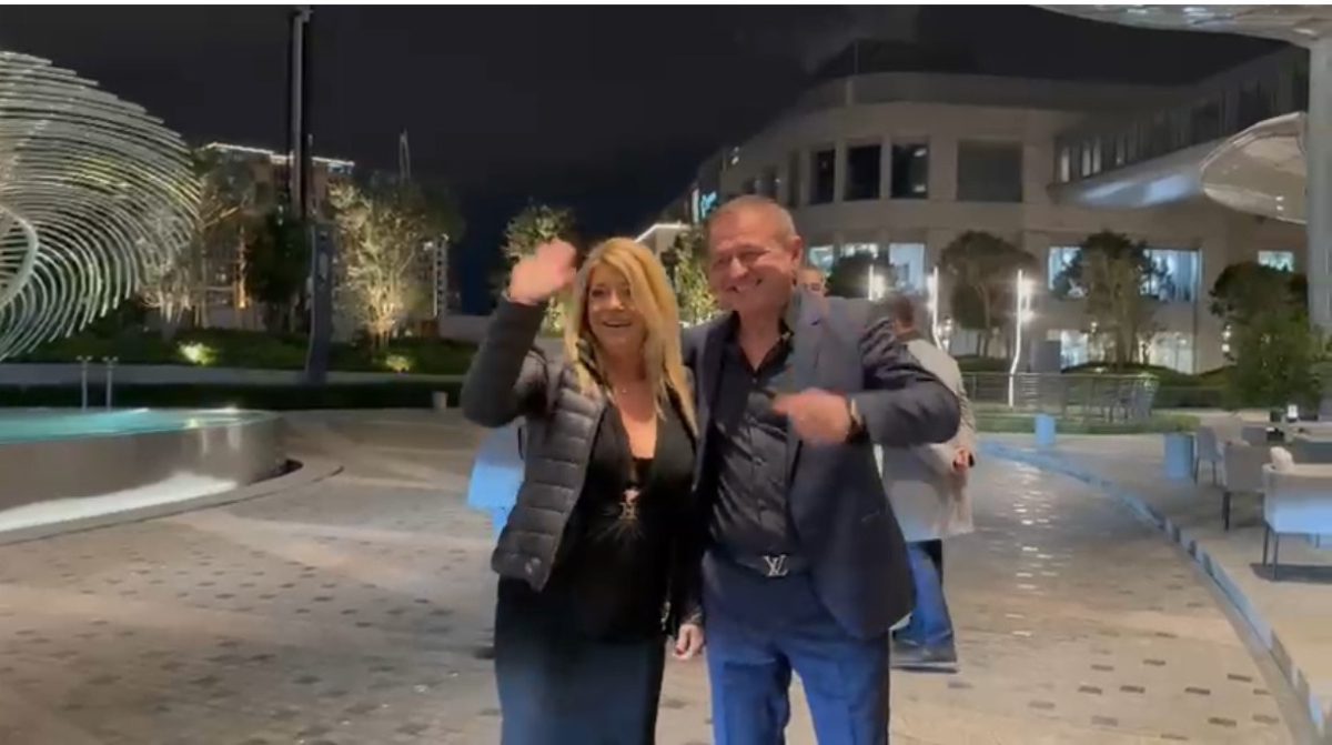 Pevaču dve koleginice sa estrade nudile "trojku": Rade izneo šok detalje, evo šta je otkrio "Bežao sam ko..."