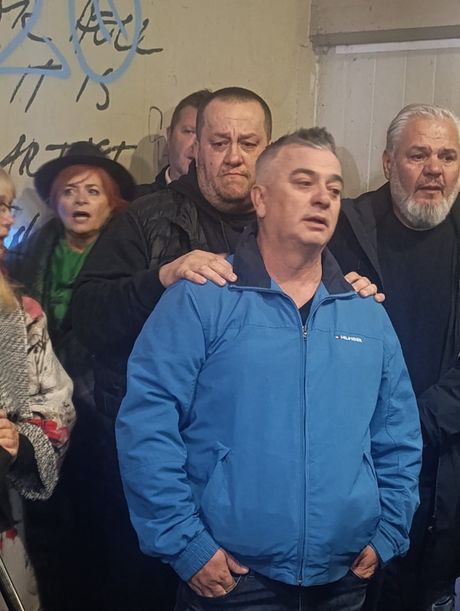 Dino Bešlić, Sarajevo skup povodom smrti Halida Bešlića Dino Bešlić, Sarajevo skup povodom smrti Halida Bešlića