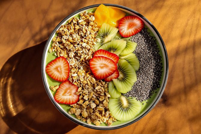 Smuti granola činija Smuti granola činija