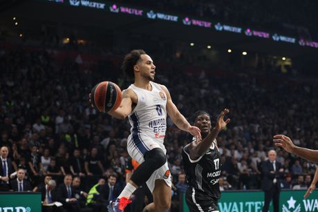 KK Partizan - KK Efes KK Partizan - KK Efes