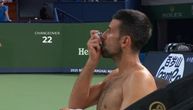 Novak zabrinuo sve, ovakvog Đokovića retko vidimo: Potpuno se slomio, jedva koračao, pa iskoristio jednu stvar