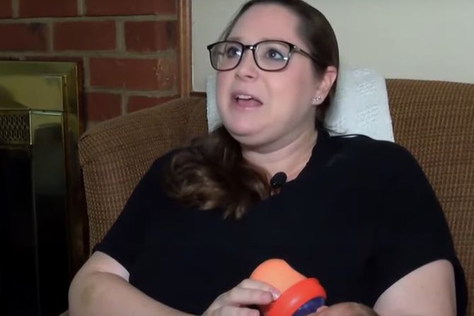 Beka Džonson Becca Johnson bol u leđima pa trudnoća