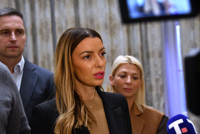 Adrijana Mesarović, kompanija Lafarž Adrijana Mesarović, kompanija Lafarž