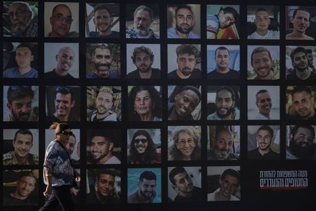Poslednjih 48 izraelskih talaca koji su u rukama Hamasa (i živi i mrtvi) Poslednjih 48 izraelskih talaca koji su u rukama Hamasa (i živi i mrtvi)