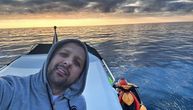 Naš pevač na jahti sa pet žena, a od trudne supruge ni traga ni glasa: "Oprosti mi!"