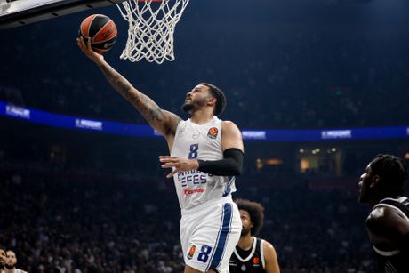 Nik Vajler Beb