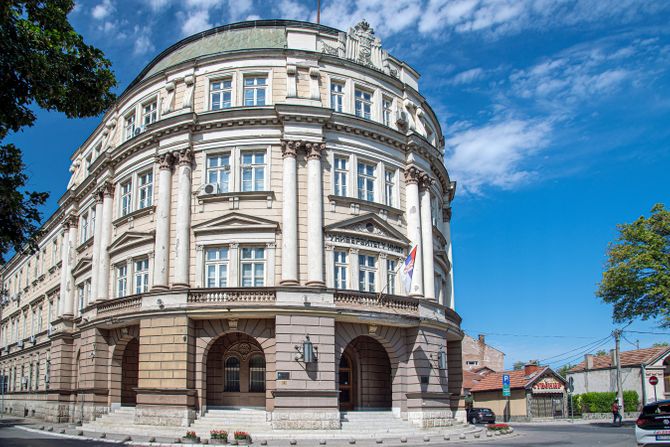Univerzitet Niš zgrada, ilustracija