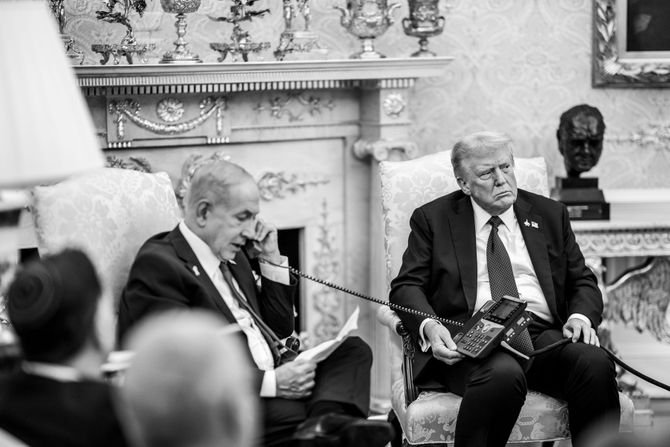 Netanjahu telefonom razgovara sa katarskim premijerom tokom sastanka sa Trampom