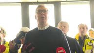 Predsednik Vučić obilazi radove na porodilištu u Višegradskoj: U sobama više neće biti po 12 porodilja