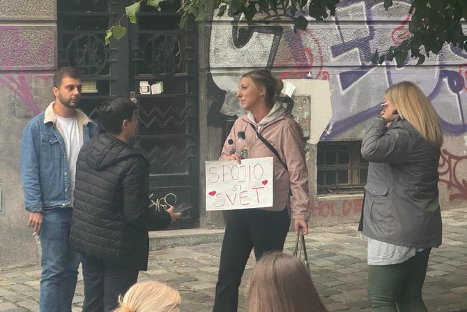 Okupljanje građžana na Skadarliji