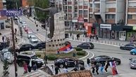 Srpsko kolo zaustavilo Severnu Mitrovicu: Građani na putu za glasanje gledali u šoku