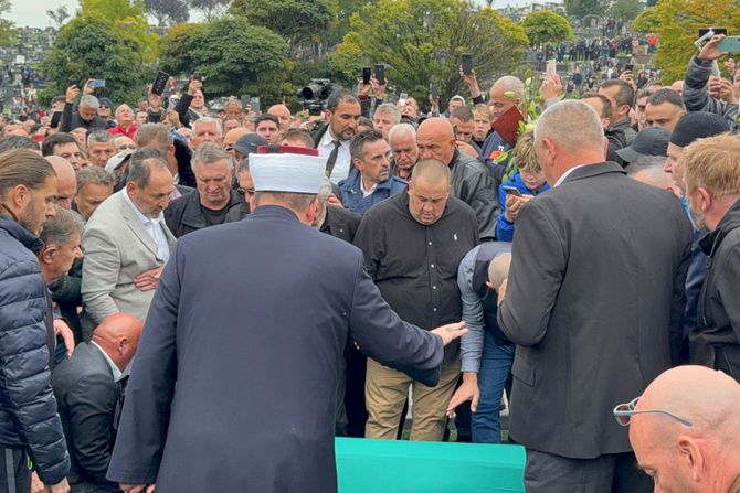 Sahrana Halid Bešlić