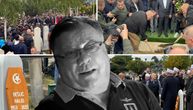 Sahranjen Halid Bešlić: Sin ušao u grob, ispoštovan običaj! Kod groba detalj koji u islamu ima jaku simboliku