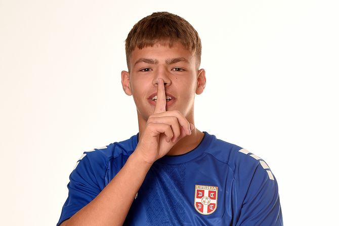 Uroš Zdjelarić