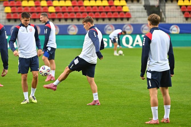 Fudbalska reprezentacija Srbije, Srbija, trening, Andora