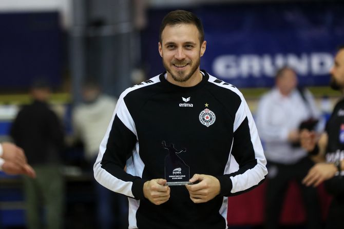 Mladen Šotić - RK Partizan Mladen Šotić - RK Partizan