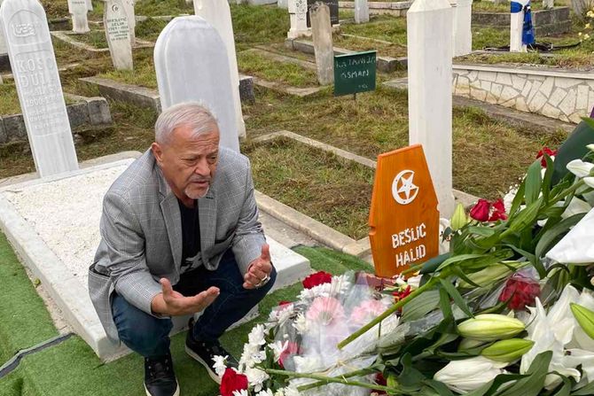 Emir Hadžihafizbegović Emir Hadžihafizbegović