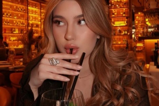Lena Marinković Lena Marinković