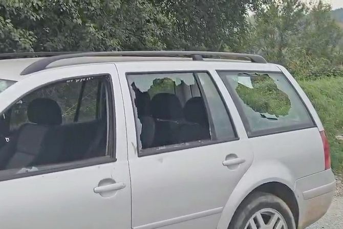 Prijepolje, demolirani automobil