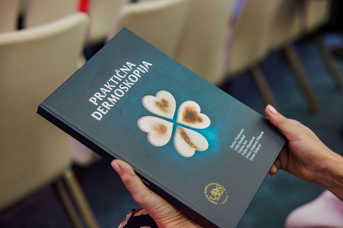 Knjiga Praktična dermoskopija Knjiga Praktična dermoskopija