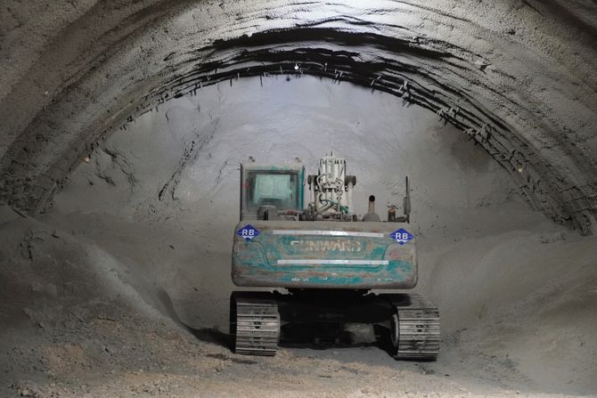 IRIŠKI VENAC TUNEL VUČIĆ