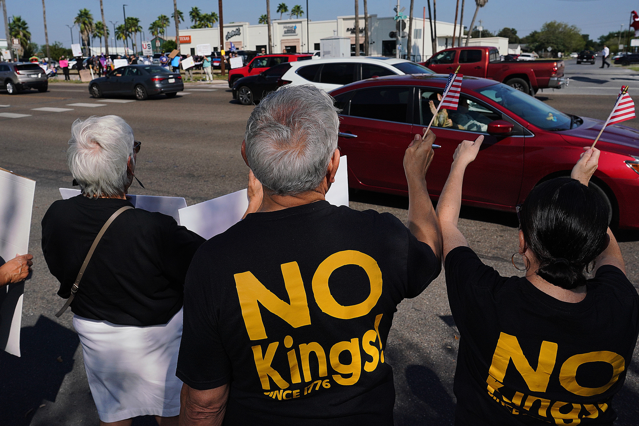 Protesti "Bez kraljeva" održani u više od 3.000 gradova u SAD