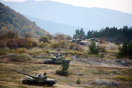 Borbena obuka tenkovskih i mehanizovanih jedinica Vojske Srbije