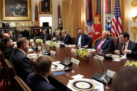 Donald Tramp, Volodimir Zelenski