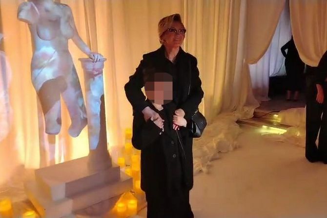 Poznati na promociji albuma Nataše Bekvalac Nataša Bekvalac promocija Mama Poznati na promociji albuma Nataše Bekvalac Nataša Bekvalac promocija Mama