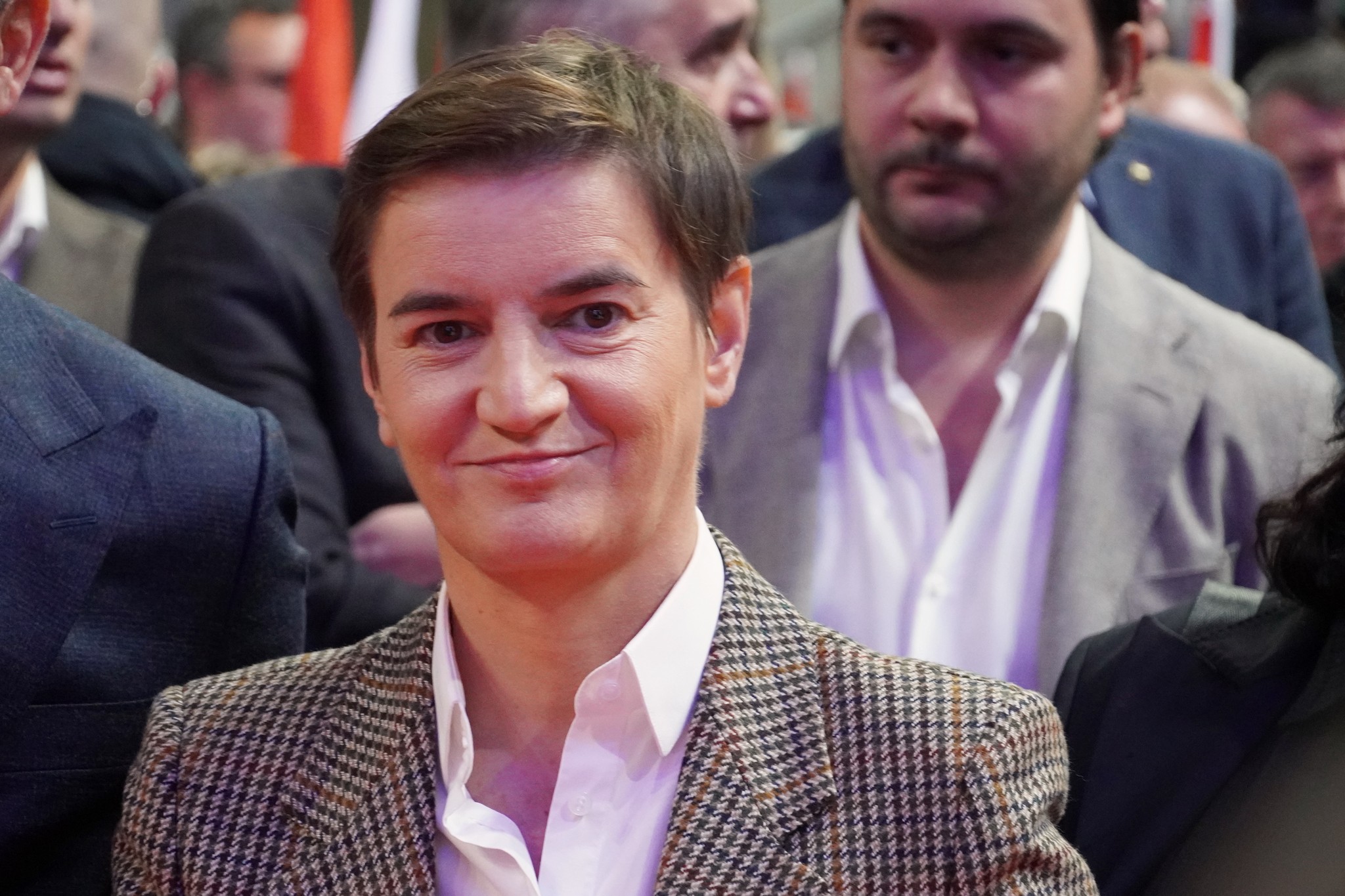 Brnabić na skupu podrške Vučiću: "Ljudi se okupljaju da proslave pobedu nad obojenom revolucijom"