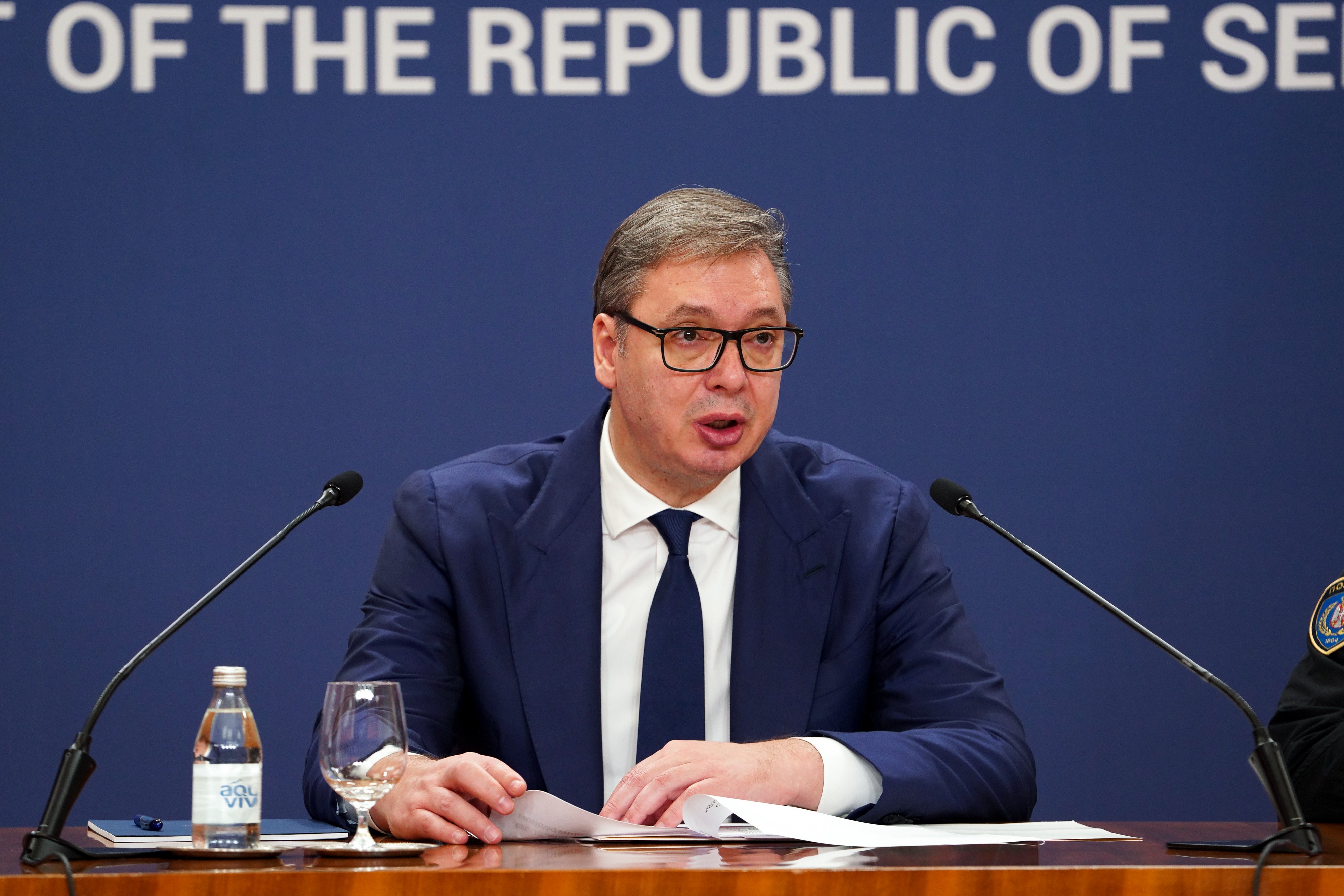Oglasio se Vučić: Ova grupa žena može dobiti i do 500.000 dinara