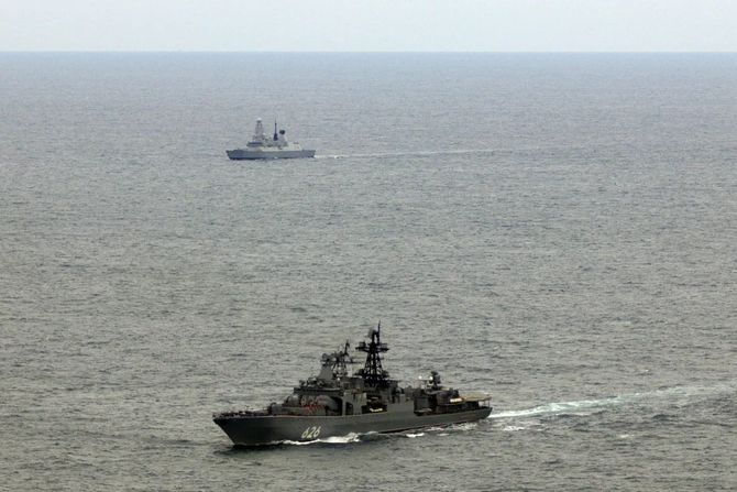 HMS Duncan, Britanci i NATO presreli ruski vojni brod u britanskim vodama