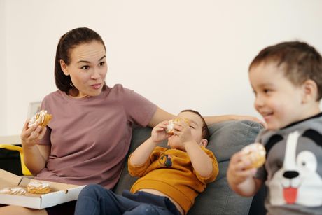 mama, žena, beba, dete, sin, deca mama, žena, beba, dete, sin, deca