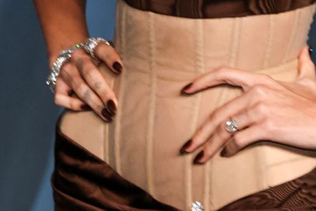 Hailey Bieber, Hejli Biber Hailey Bieber, Hejli Biber