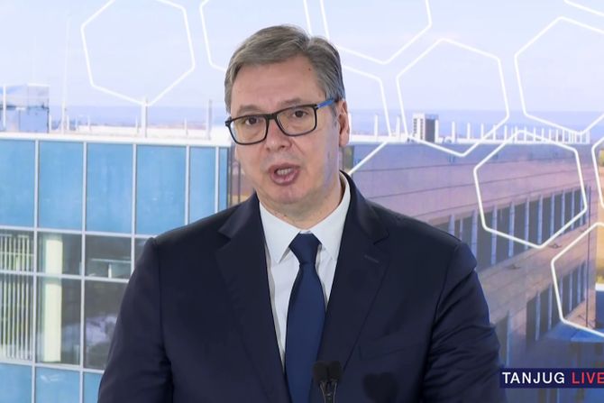 Stara Pazova, Muehlbauer, vucic, dacic