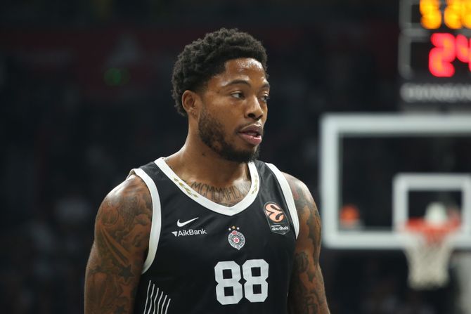 KK Partizan - Pariz Basket KK Partizan - Pariz Basket