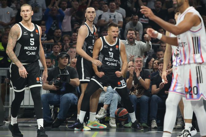 KK Partizan - Pariz Basket KK Partizan - Pariz Basket