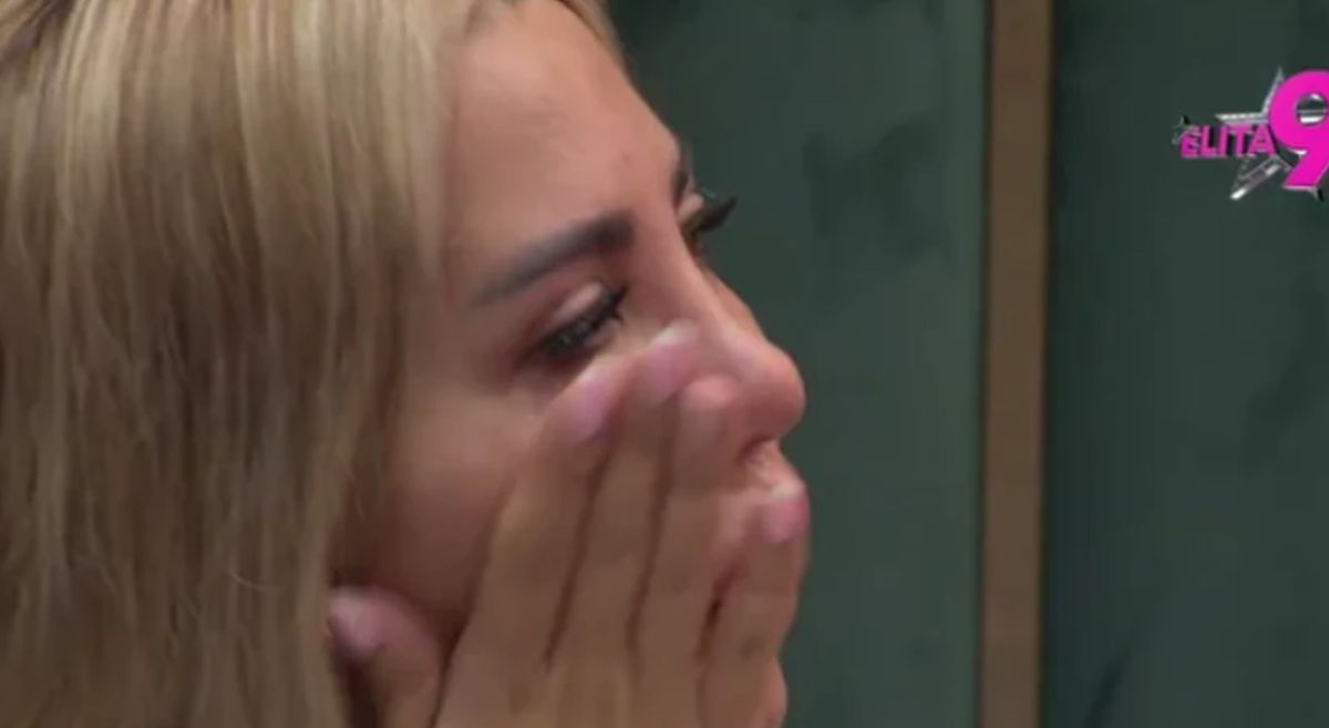 Aneli pred nervnim slomom, guši se u suzama zbog Lukinih reči! On zapenio :"Klošarko, nemoj da otvorim usta"