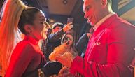 Dragan Stanković sa sinovima došao na rođendan Jovane Jeremić: Voditeljka skočila i ne pušta ga, on je mazi
