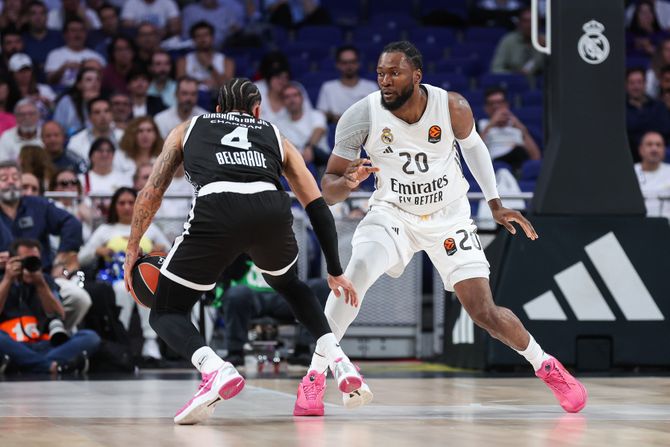 Dvejn Vašington i Bruno Fernando Dvejn Vašington i Bruno Fernando