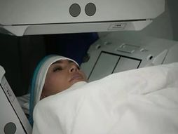 Kim Kardašijan, magnetna rezonanca