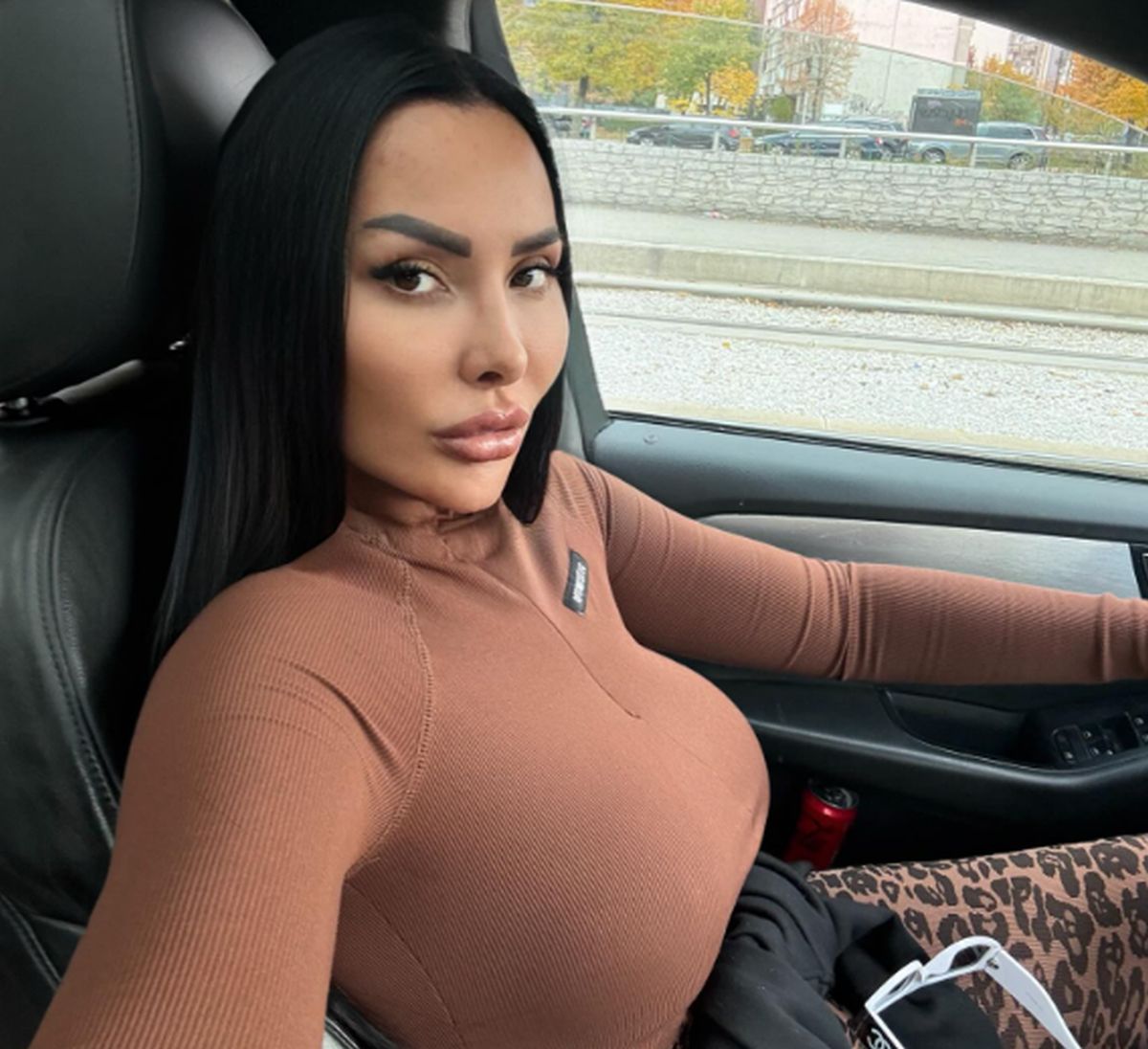 "Kad udarim, biće tačno gde boli" Večeras u Elitu ulazi ona, oglasila se iz besnog automobila